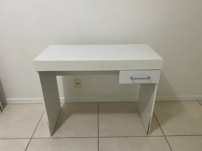 Escrivaninha doaçao