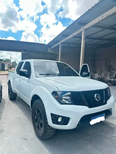 Nissan Frontier S CD 4X4 2.5 TB Diesel 2014