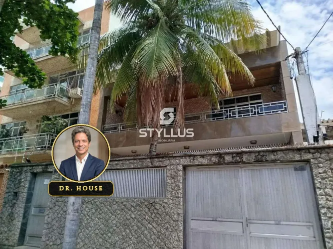 Magnífica Casa Duplex de 5 Quartos com Piscina e 5 Vagas no Méier! M27T