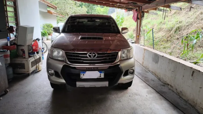 Toyota Hilux CD SRV D4-d 4X4 3.0 TDI Diesel AUT 2014