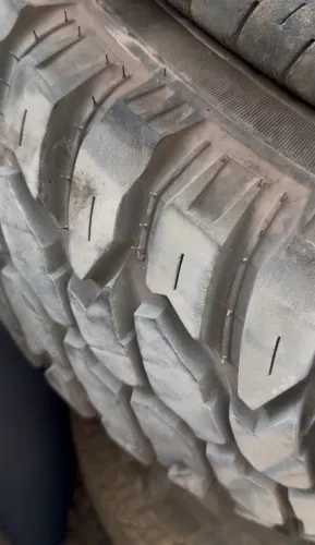Vendo pneus e rodas 
