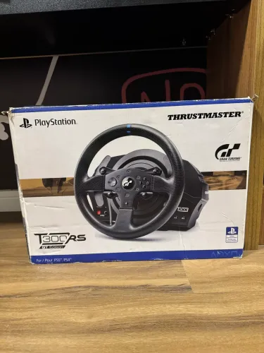 Volante Trustmaster T300 RS