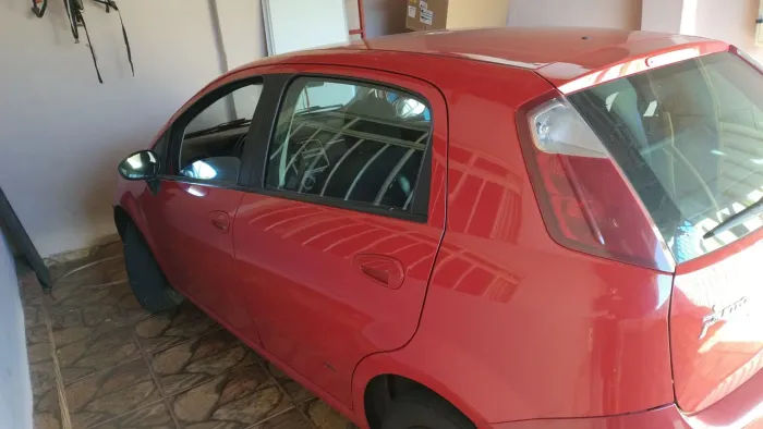 Fiat Punto Attractive 1.4 Fire Flex 8V 5P 2011