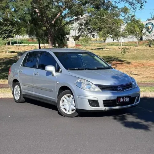 Nissan Tiida Sedan 1.8 16V Flex Fuel 4P 2012