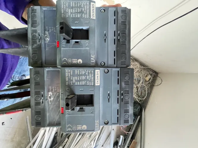 Disjuntores simens 3VT1 50A