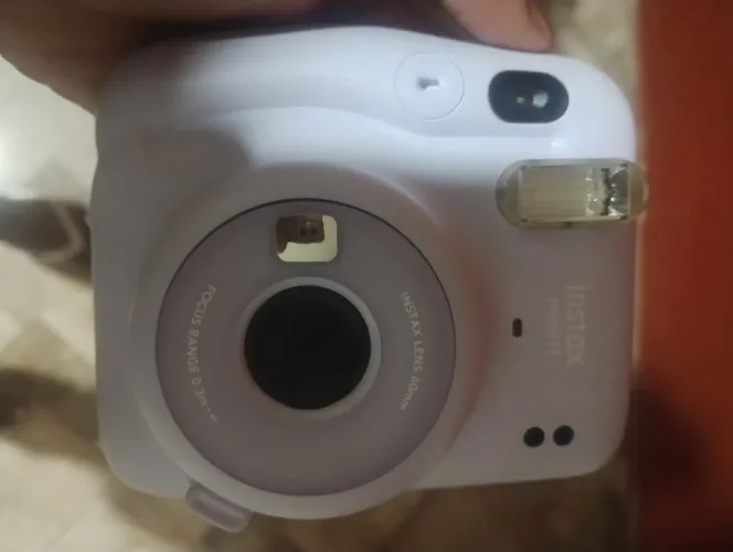 Câmera Instax Mini 11 + Bolsa protetora