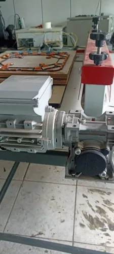 Máquina de Corte e Vinco 150x100 + Facas