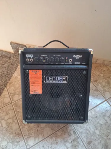 AMPLIFICADOR FENDER RUMBLE 30