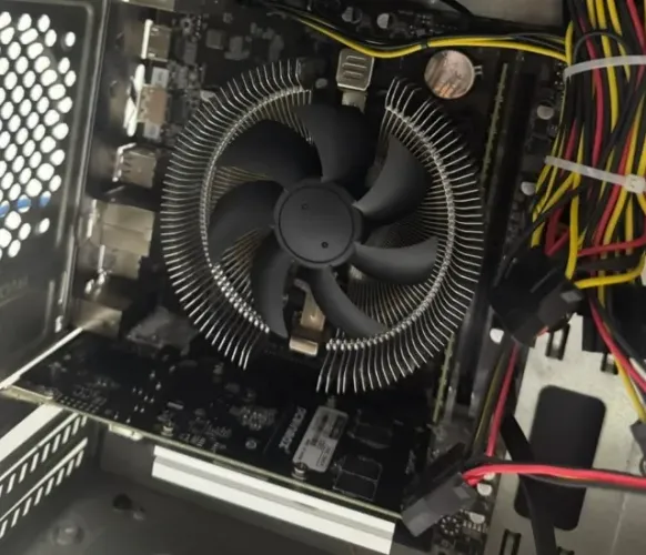 KIT I3 14100F + h610M + 8gb RAM DDR4
