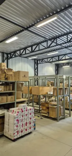 Alugo excelente galpao 480m2 pronto com grau escritorio e banheiro Ilha de Guatatiba RJ