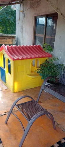 Vendo uma casa infantil