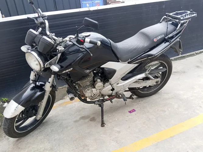 VENDO FAZER 250 *88)