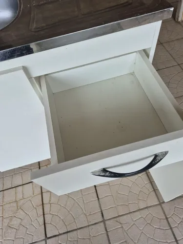 Balcão com pia de inox