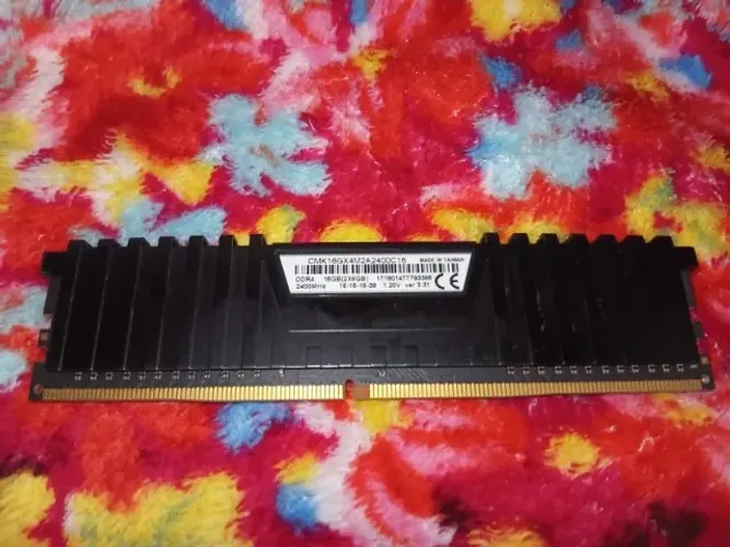MEMORIA DDR4 CORSAIR 16GB
