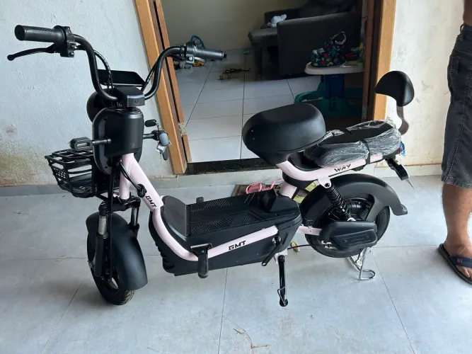 4.500          VENDO MOTO ELÉTRICA 1000w 