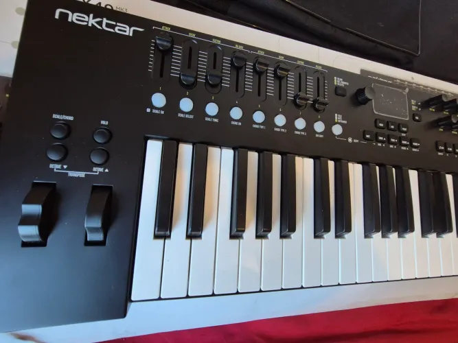 Impact LX49 mk3 Teclado Controlador MIDI/USB 49 teclas + Bag