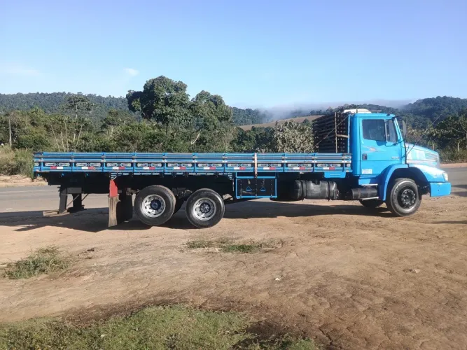 Mercedes Benz 1620