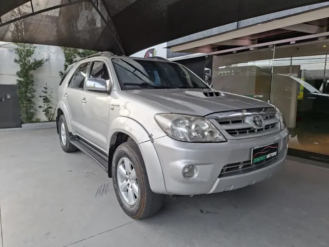 Toyota Hilux SW4 SRV D4-d 4X4 3.0 TDI Dies. AUT 2007