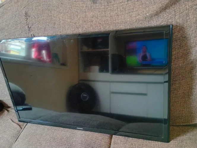 Smart tv 32 samsung wifi Netflix YouTube aceito cartao