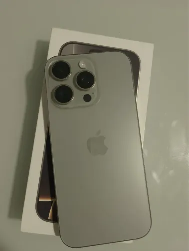 iPhone 16 PRO 128gb 95% de bateria