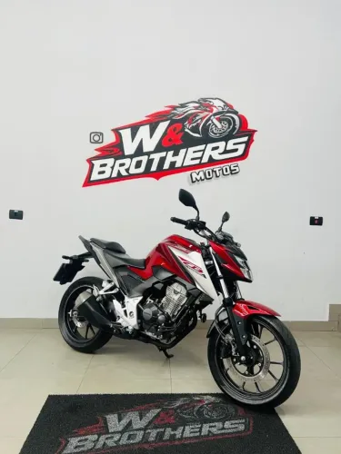 Honda CB 300f Twister Flex 2026