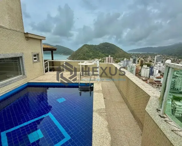 Cobertura Penthouse reformado com varanda vista mar e lazer a beira mar da praia no Tombo,