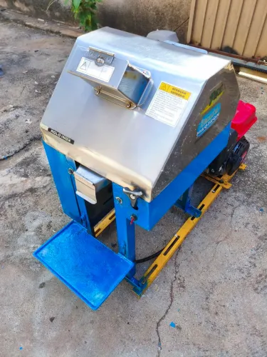 Engenho/Moenda de Cana + Motor Branco