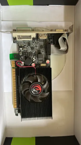 Placa de Vídeo NVIDIA GeForce GT 610 1GB DDR3 - Low Profile / HDMI VGA DVI