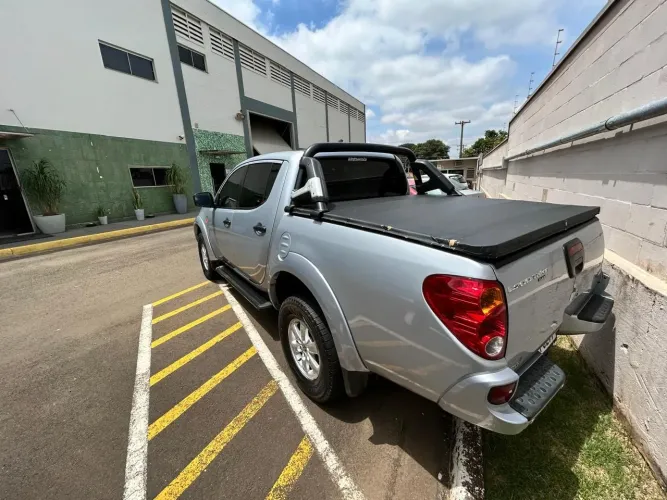 Mitsubishi L200 Triton HLS 2.4 Flex 16V CD Mec. 2015