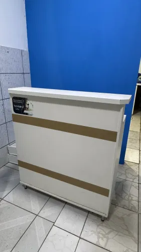 Vende-se balcão