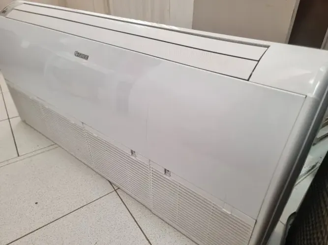 Ar condicionado de 56000 btus - Manutenção em dia - Gás Recolhido