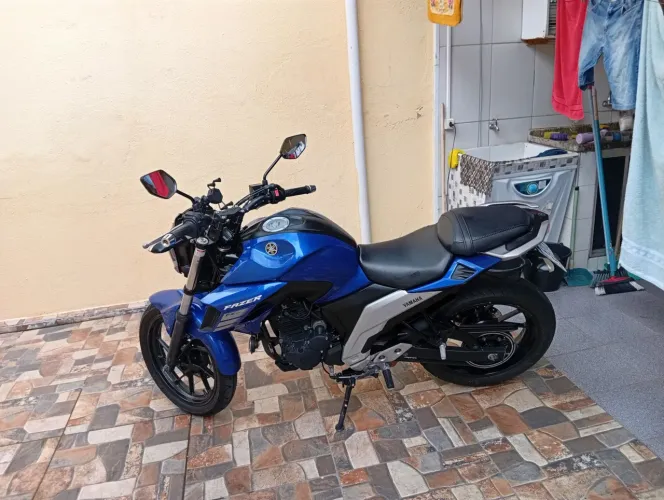 vendo Yamaha FZ25 2022