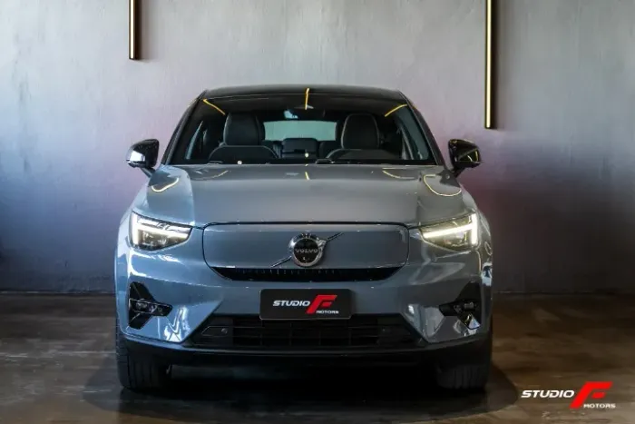 Volvo C40 Recharge Pure Eletric (elétrico) 2022