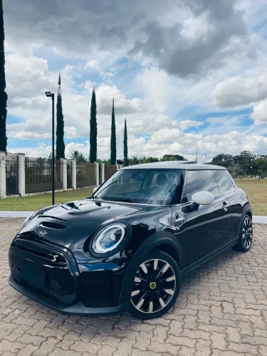 Mini Cooper SE Exclusive 3P (elétrico) 2022