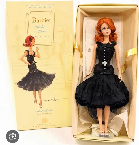 LEIA -Barbie Silkstone Haut Monde - LEIA