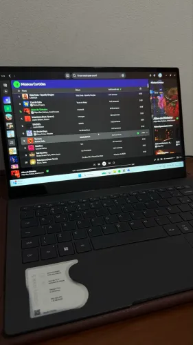 Samsung Galaxy Book S i5 | 8GB RAM | SSD Ultra Rápido | Touchscreen | Super Leve