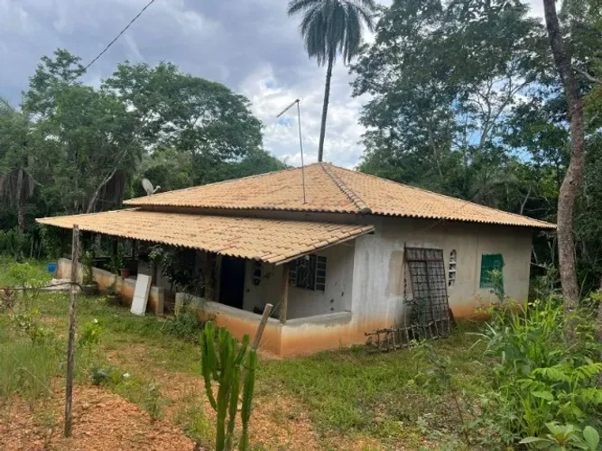 Sítio de 5.000, duas casas, poço de peixe, rio e um córrego, Serra do Cipó.