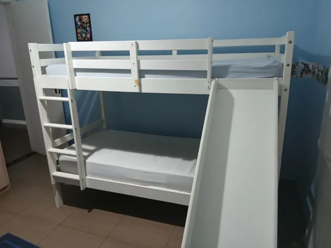 Beliche Infantil de Madeira com Escorregador - Branco