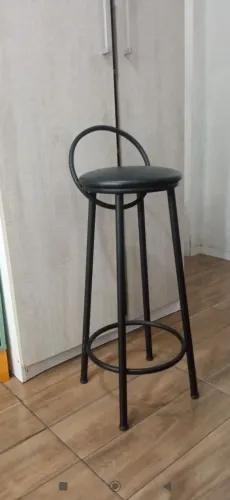 BANQUETA ALTA