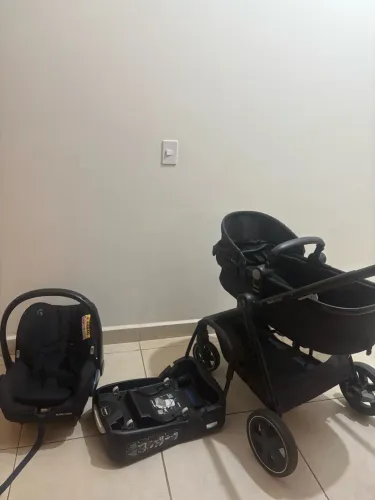 KIT Carrinho de bebê Maxi Cosi