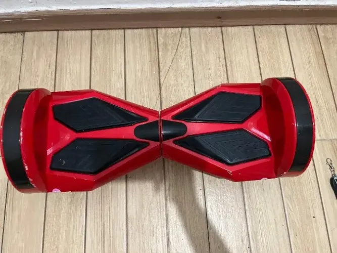 Skate Elétrico Hoverboard Bluetooth e Led - THB031 (bateria ruim)