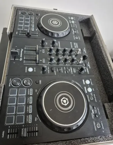 CONTROLADORA DDJ-400 