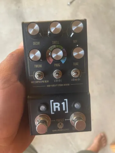 Pedal de Reverb Waurus Áudio R1