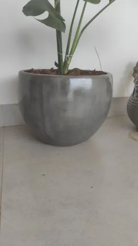 Vaso grande, vaso preto, vaso cimento, vaso para planta grande, cachepô grande ?