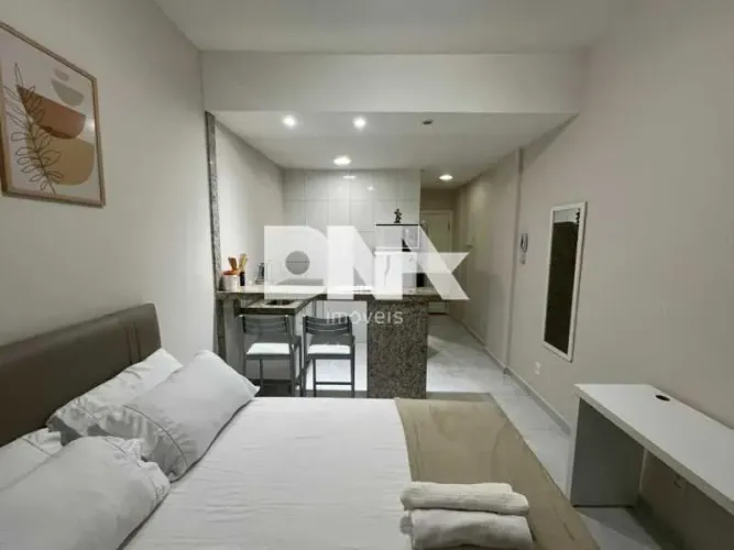 Apartamento : / Residencial / Copacabana