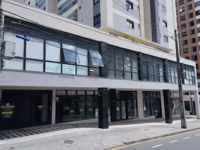Loja, 211M², à Venda por R$ 2.500.000,00 - Cabral, Curitiba (Pr)