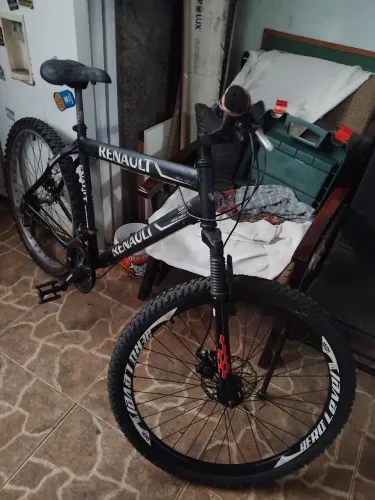 Bicicleta Caloi com freios a disco aro 26