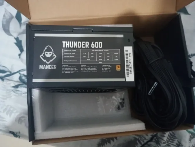 Vende-se fonte mancer thunder de 600w