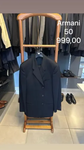 Terno Armani tamanho 50 clássico