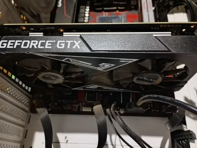 Vendo GTX 1650 4GB